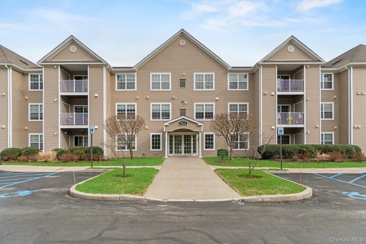 Property Slideshow image 1 of 31 | 1104 jacobs hill rd, Cortlandt, NY, 10567