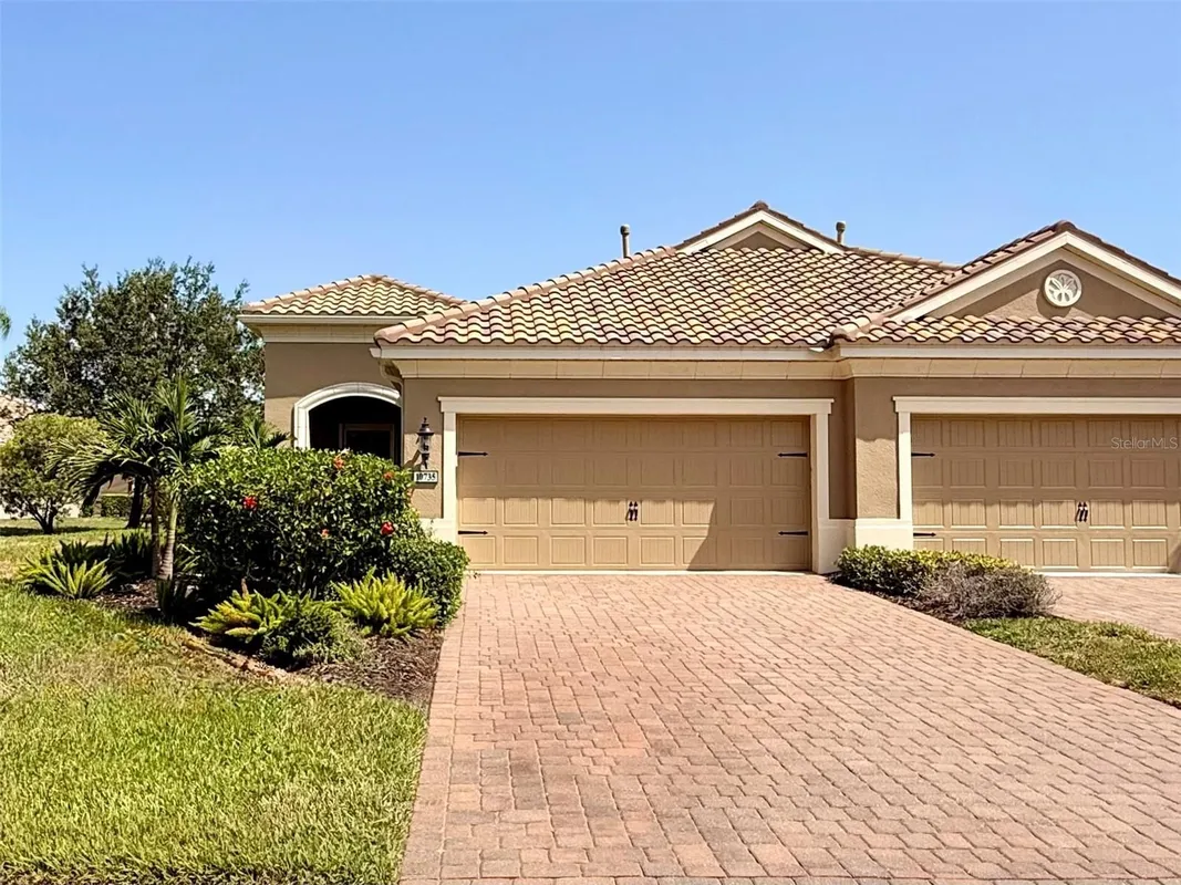 Property Slideshow image 1 of 37 | 10735 trophy dr, Englewood, FL, 34223