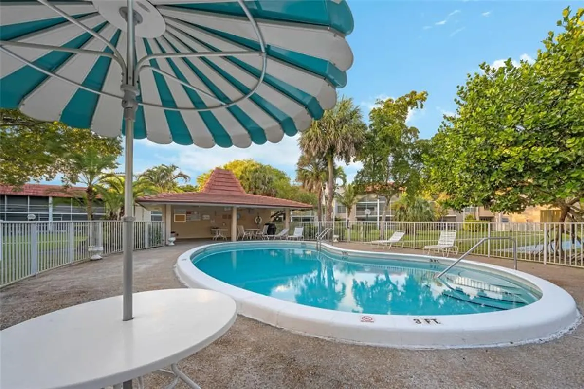 Property Slideshow image 1 of 21 | 3774 inverrary blvd apt 104p, Lauderhill, FL, 33319