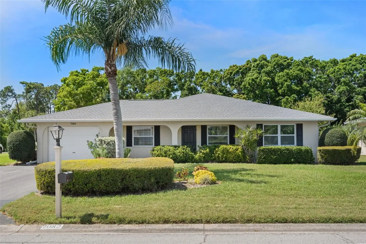 Property Slideshow image 1 of 70 | 7082 w country club dr n # 7082, Sarasota, FL, 34243