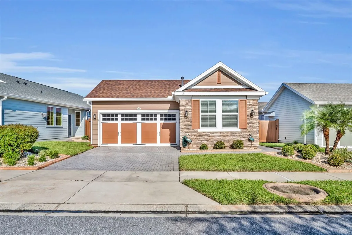 Property Slideshow image 1 of 64 | 397 alcove dr, Groveland, FL, 34736