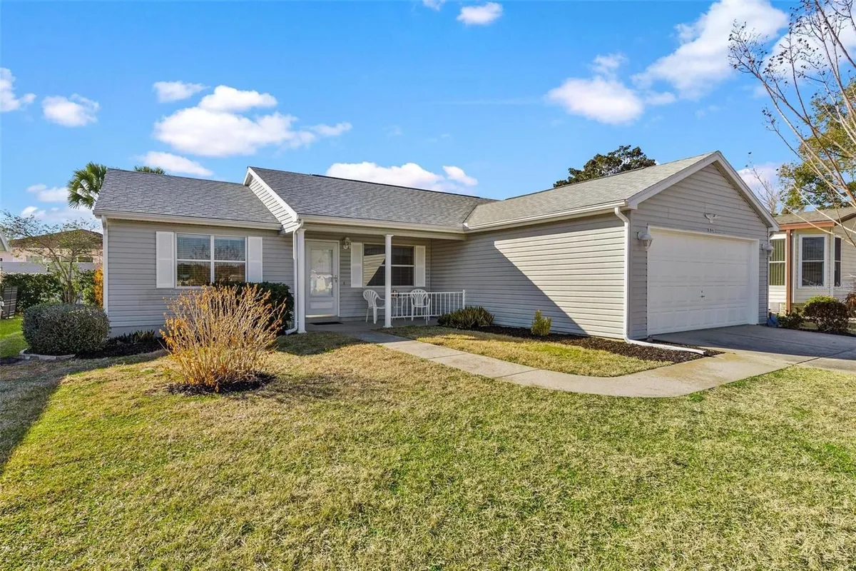 Property Slideshow image 1 of 40 | 620 prado dr, Lady Lake, FL, 32159