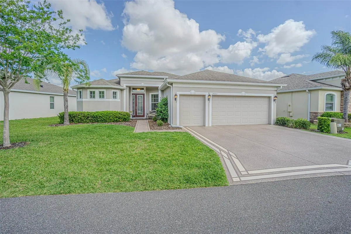 Property Slideshow image 1 of 33 | 29203 grass bunker dr, San Antonio, FL, 33576