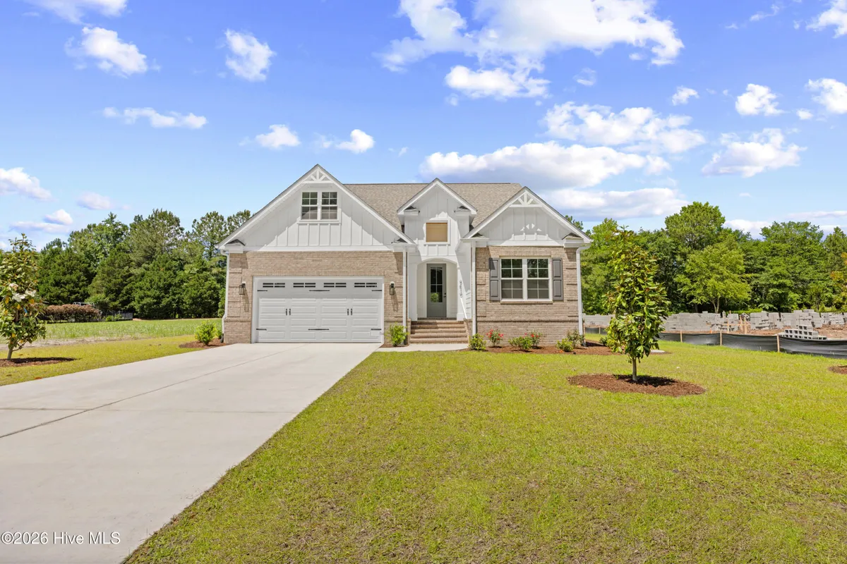 Property Slideshow image 1 of 48 | 9410 old salem way, Calabash, NC, 28467