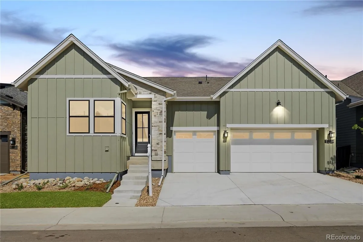Property Slideshow image 1 of 42 | 11184 amber light trl, Littleton, CO, 80125