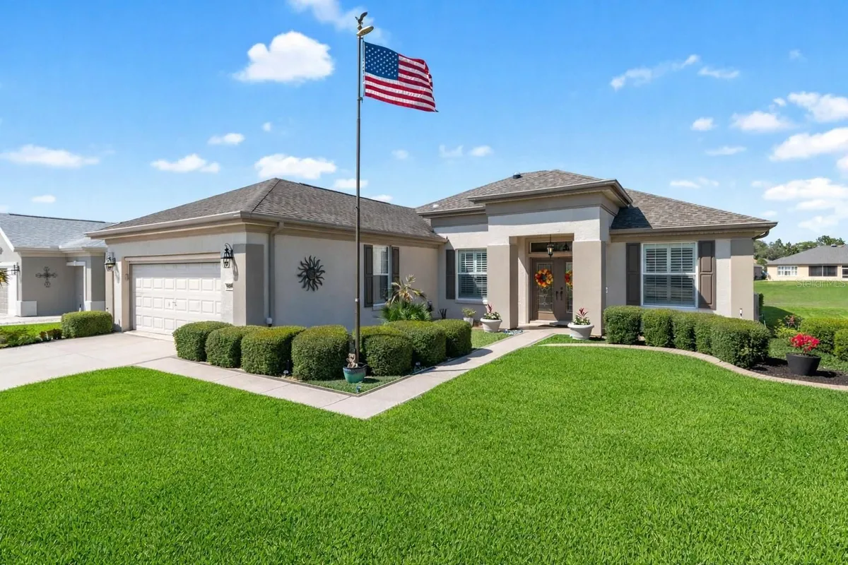 Property Slideshow image 1 of 84 | 9049 se 119th st, Summerfield, FL, 34491