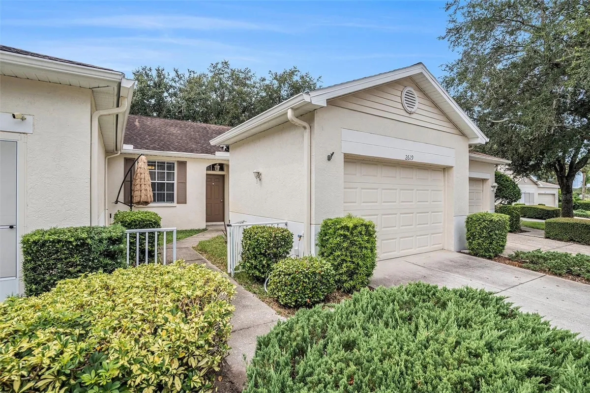 Property Slideshow image 1 of 31 | 2619 newcomb ct, Sun City Center, FL, 33573