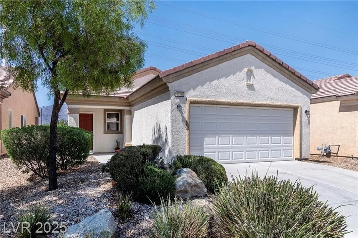 Property Slideshow image 1 of 36 | 3516 herring gull ln, North Las Vegas, NV, 89084