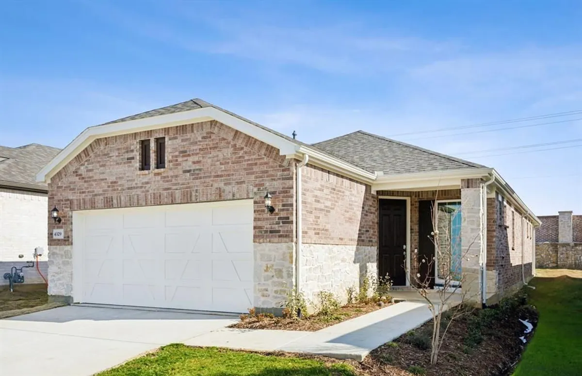 Property Slideshow image 1 of 17 | 4329 woods ct, Celina, TX, 75009