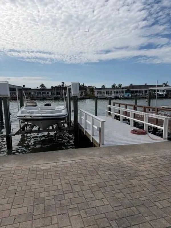 Property Slideshow image 1 of 21 | 582 boca ciega point blvd, St Petersburg, FL, 33708