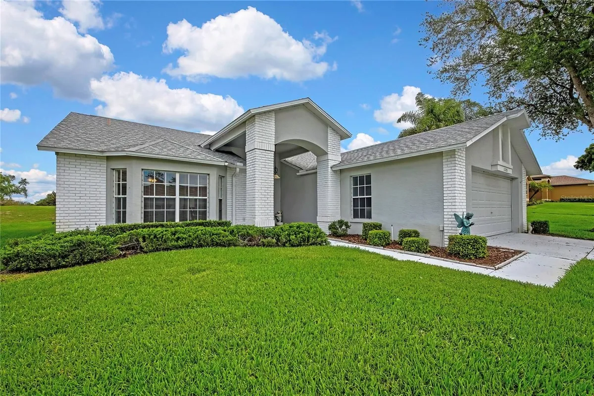 Property Slideshow image 1 of 55 | 11203 sun tree rd, Hudson, FL, 34667