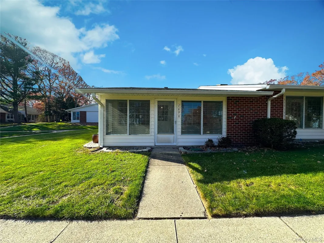 Property Slideshow image 1 of 17 | 169 ventry ct a, Ridge, NY, 11961