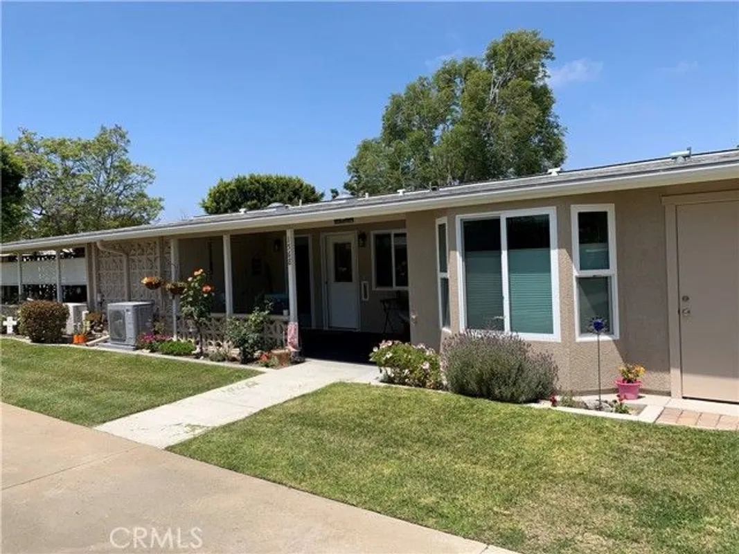 Property Slideshow image 1 of 34 | 1340 kenwood rd, Seal Beach, CA, 90740