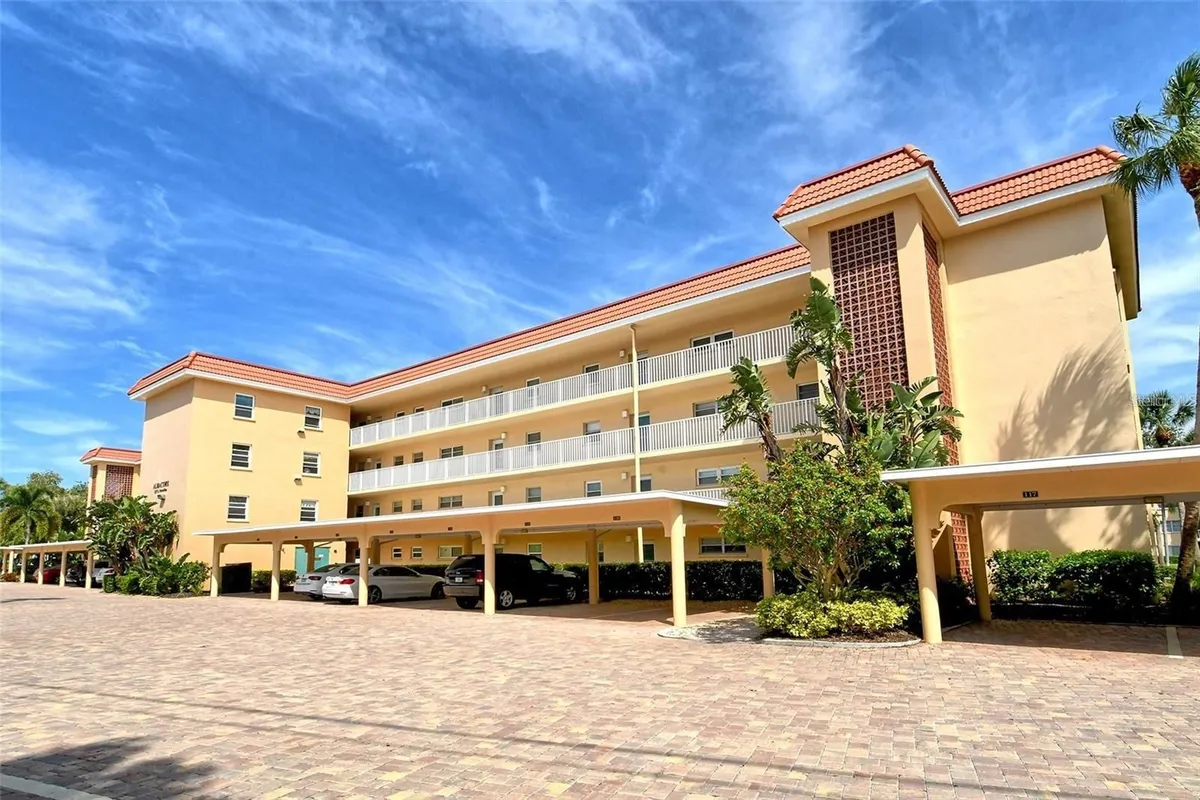 Property Slideshow image 1 of 76 | 1257 s portofino dr apt 307, Sarasota, FL, 34242