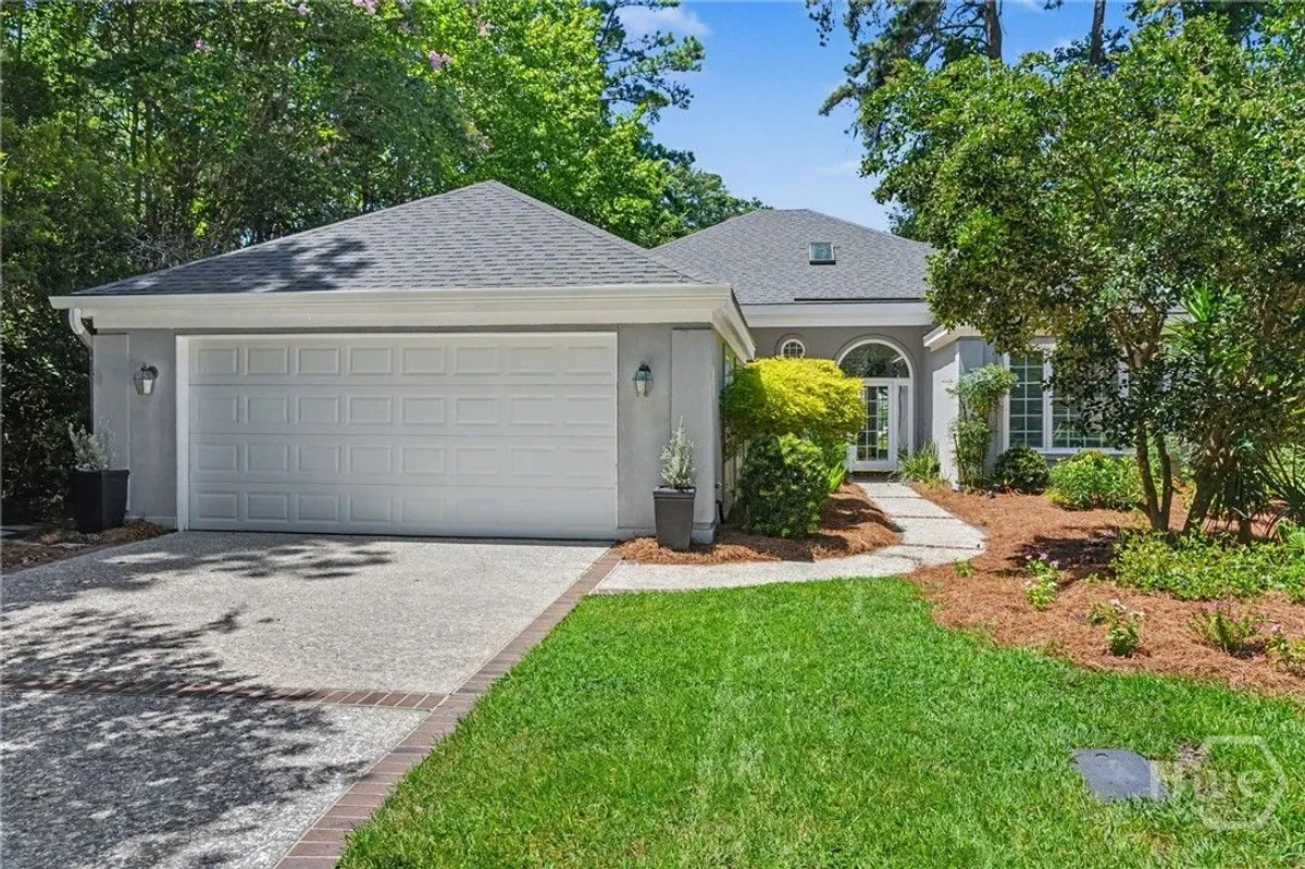 Property Slideshow image 1 of 25 | 5 willow oak cir, Savannah, GA, 31411