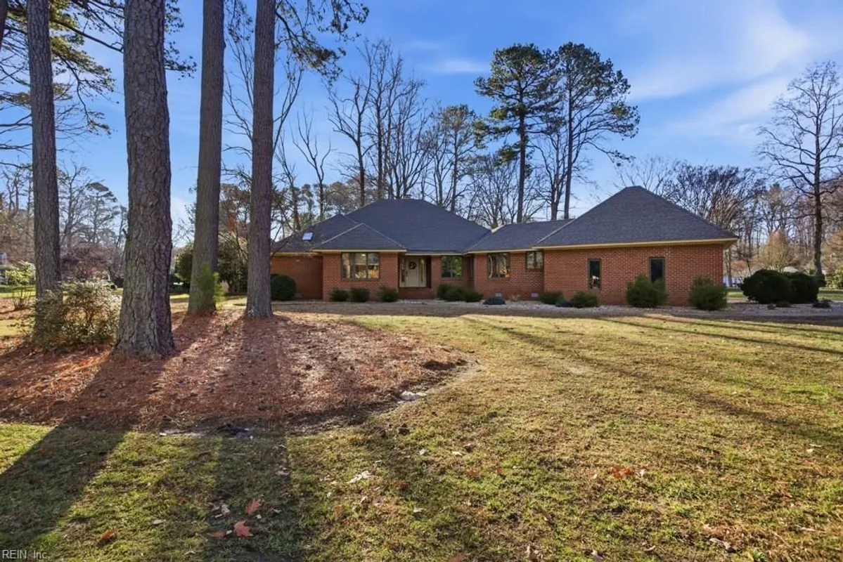 Property Slideshow image 1 of 48 | 661 fairfax way, Williamsburg, VA, 23185