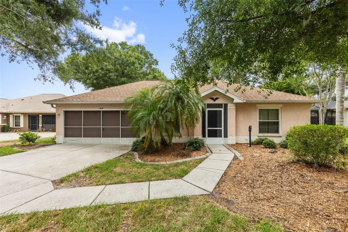 Property Slideshow image 1 of 34 | 1414 bluewater dr, Sun City Center, FL, 33573