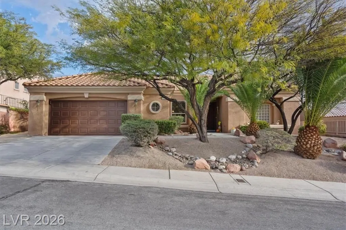Property Slideshow image 1 of 51 | 10312 bent brook pl, Las Vegas, NV, 89134