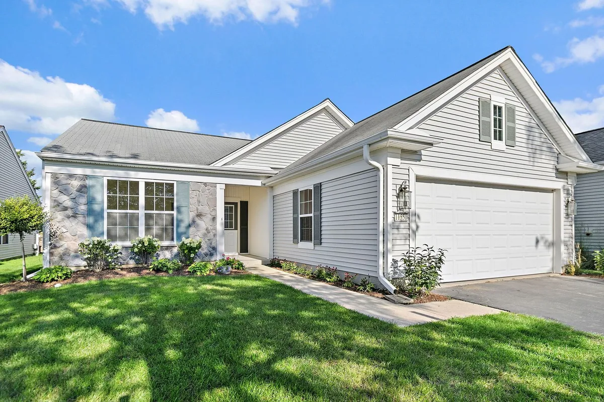 Property Slideshow image 1 of 18 | 11550 windsor dr, Huntley, IL, 60142