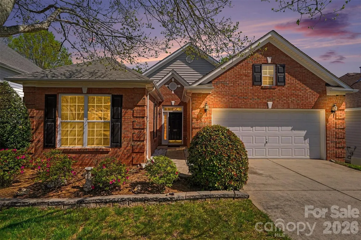 Property Slideshow image 1 of 41 | 977 platinum dr, Fort Mill, SC, 29708