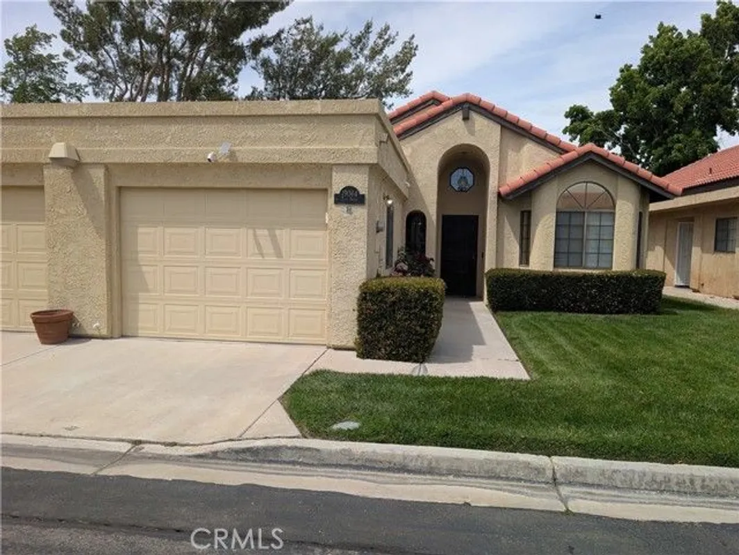 Property Slideshow image 1 of 1 | 19064 elm dr, Apple Valley, CA, 92308