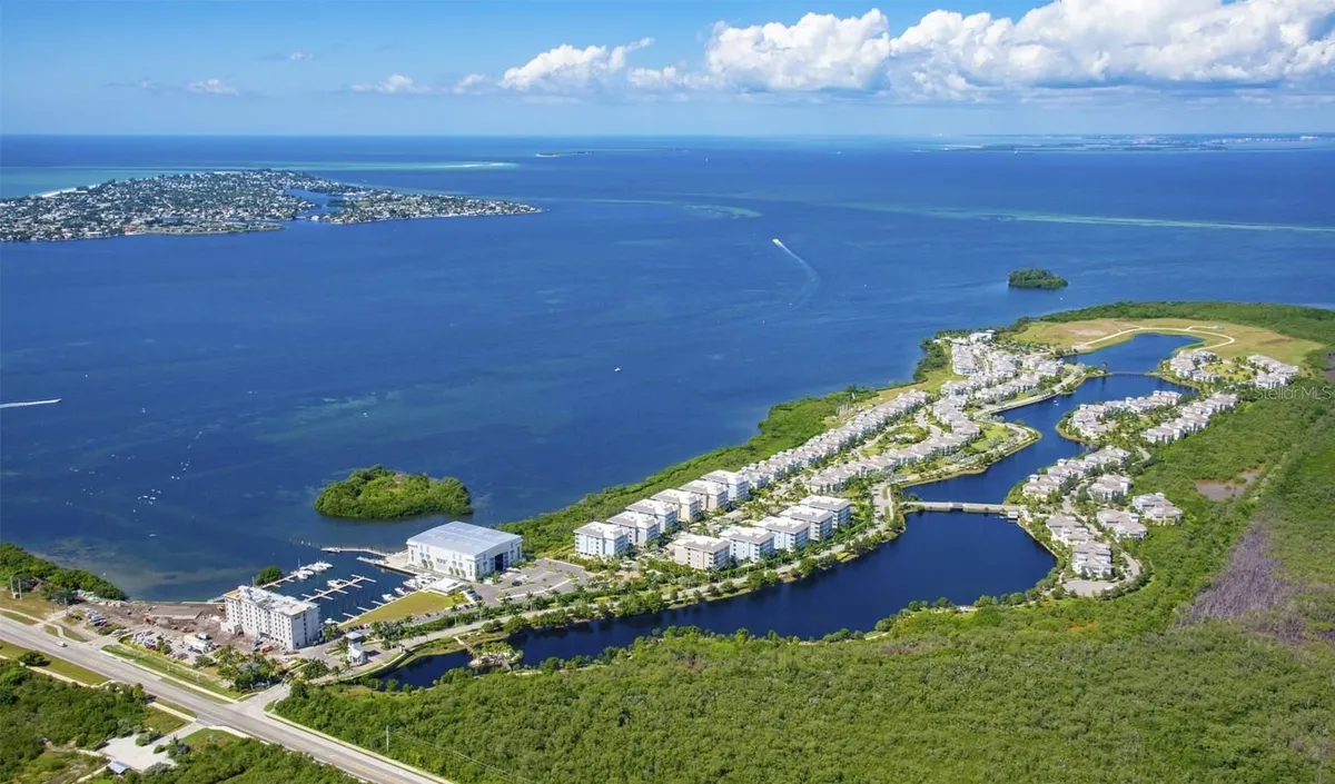 Property Slideshow image 1 of 89 | 379 aruba cir unit 202, Bradenton, FL, 34209
