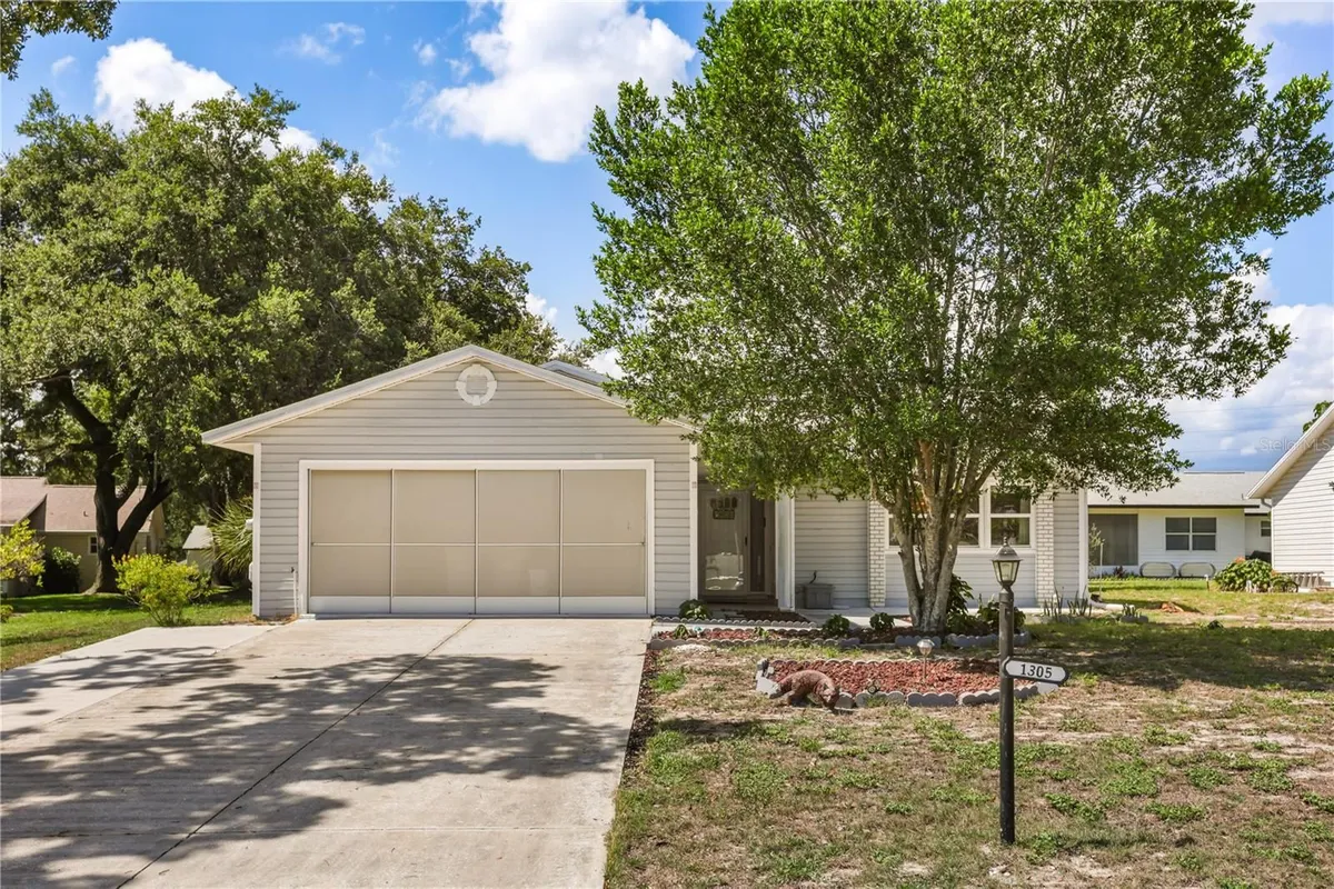 Property Slideshow image 1 of 2 | 1305 moray ct, Leesburg, FL, 34788