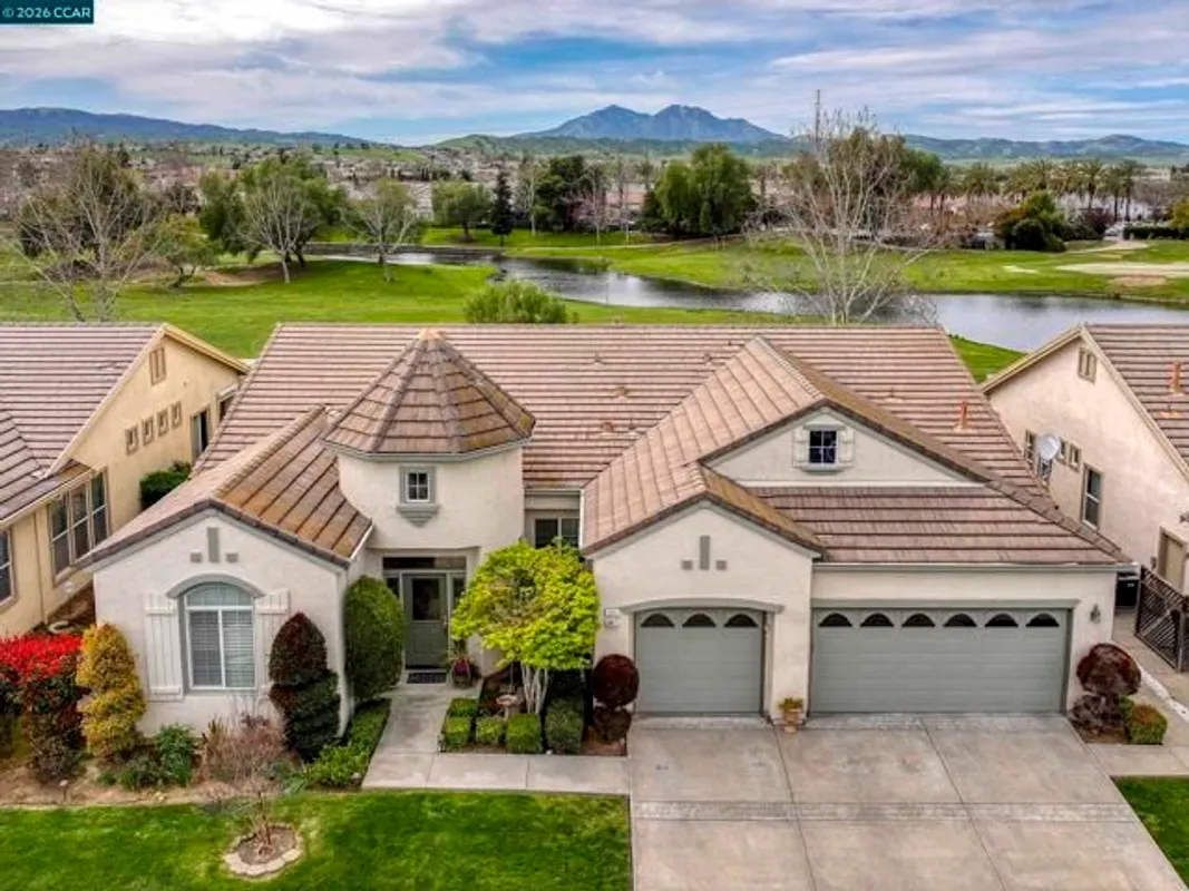 Property Slideshow image 1 of 48 | 211 benoni ln, Brentwood (Cc), CA, 94513