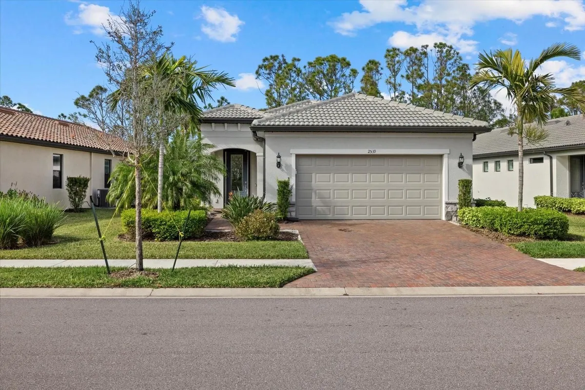 Property Slideshow image 1 of 54 | 2539 brassica dr, North Port, FL, 34289