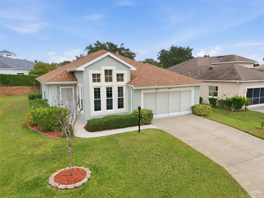 Property Slideshow image 1 of 31 | 6170 sailboat ave, Tavares, FL, 32778