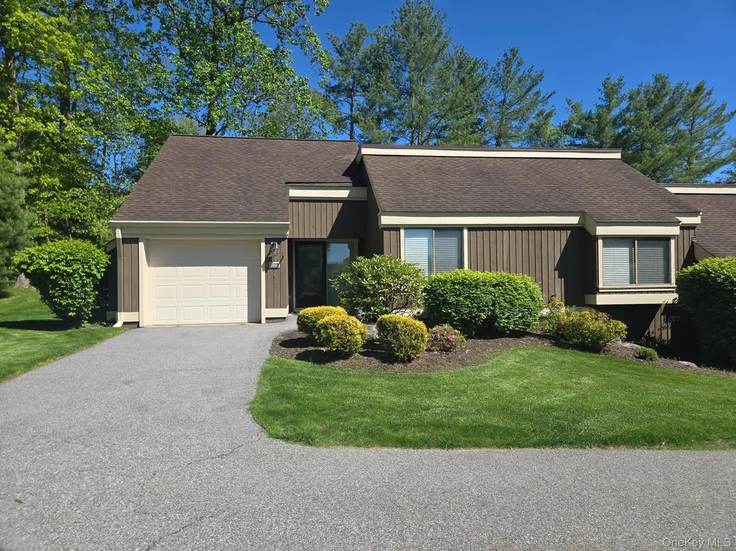 Property Slideshow image 1 of 32 | 586 heritage hls a, Somers, NY, 10589