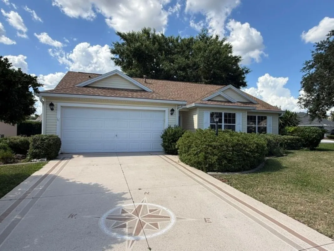 Property Slideshow image 1 of 14 | 3001 saint thomas ln, The Villages, FL, 32162