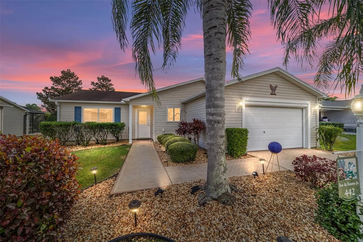 Property Slideshow image 1 of 50 | 442 pace ln, The Villages, FL, 32162