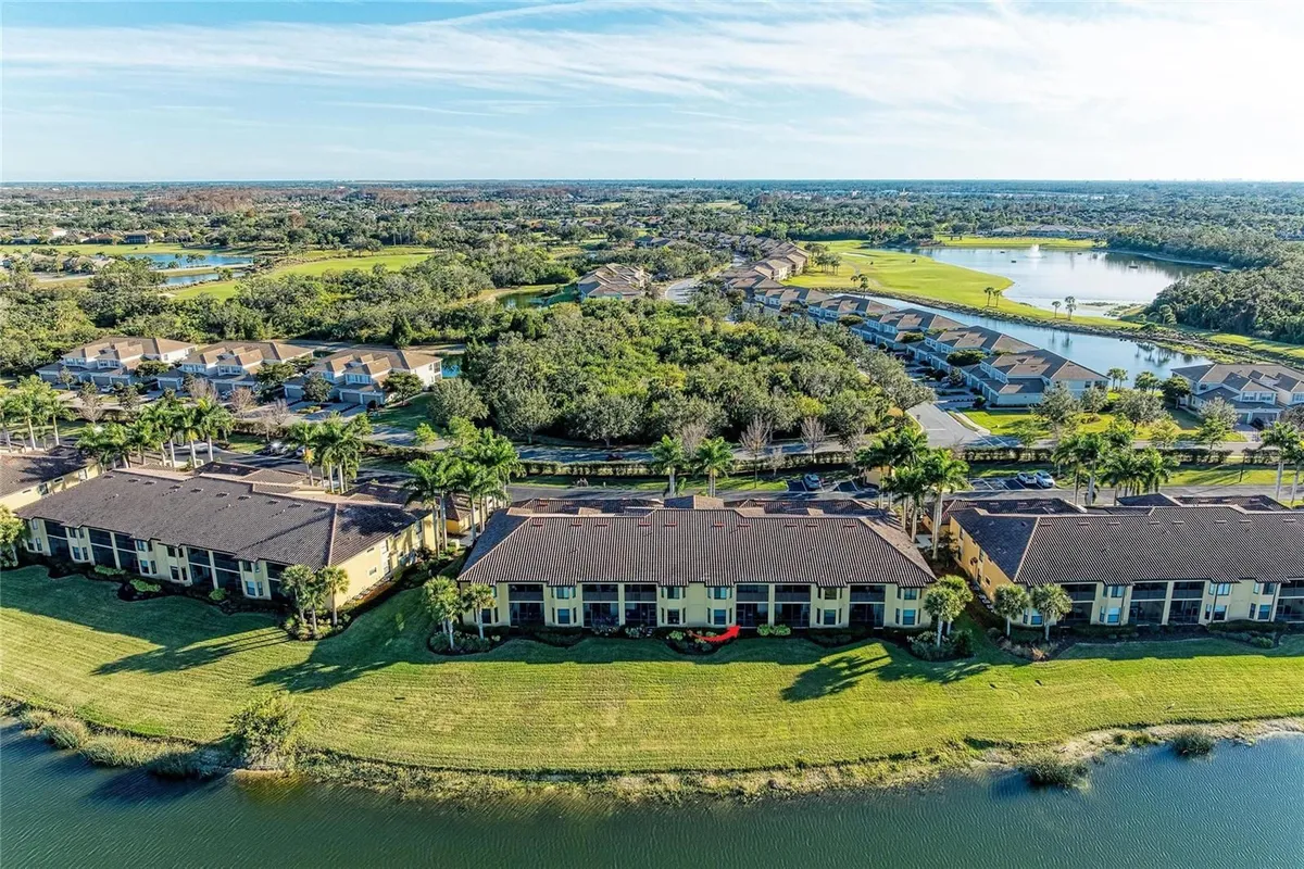 Property Slideshow image 1 of 51 | 7225 river hammock dr 103, Bradenton, FL, 34212