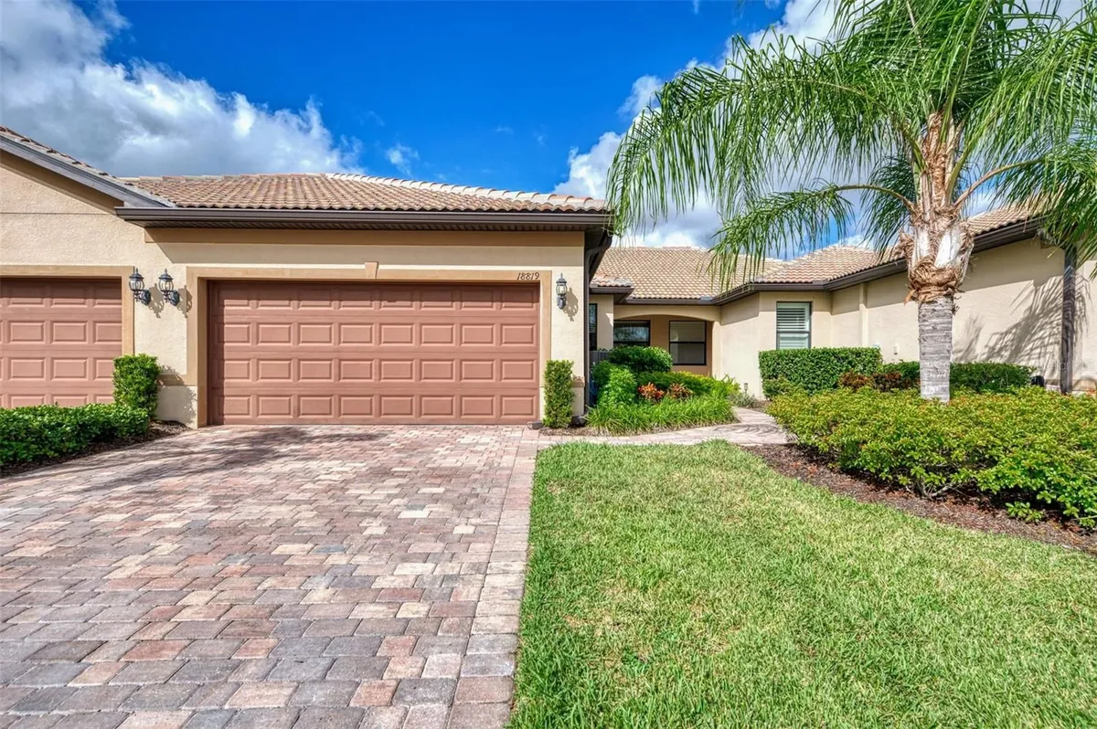 Property Slideshow image 1 of 56 | 18819 lanuvio st, Venice, FL, 34293