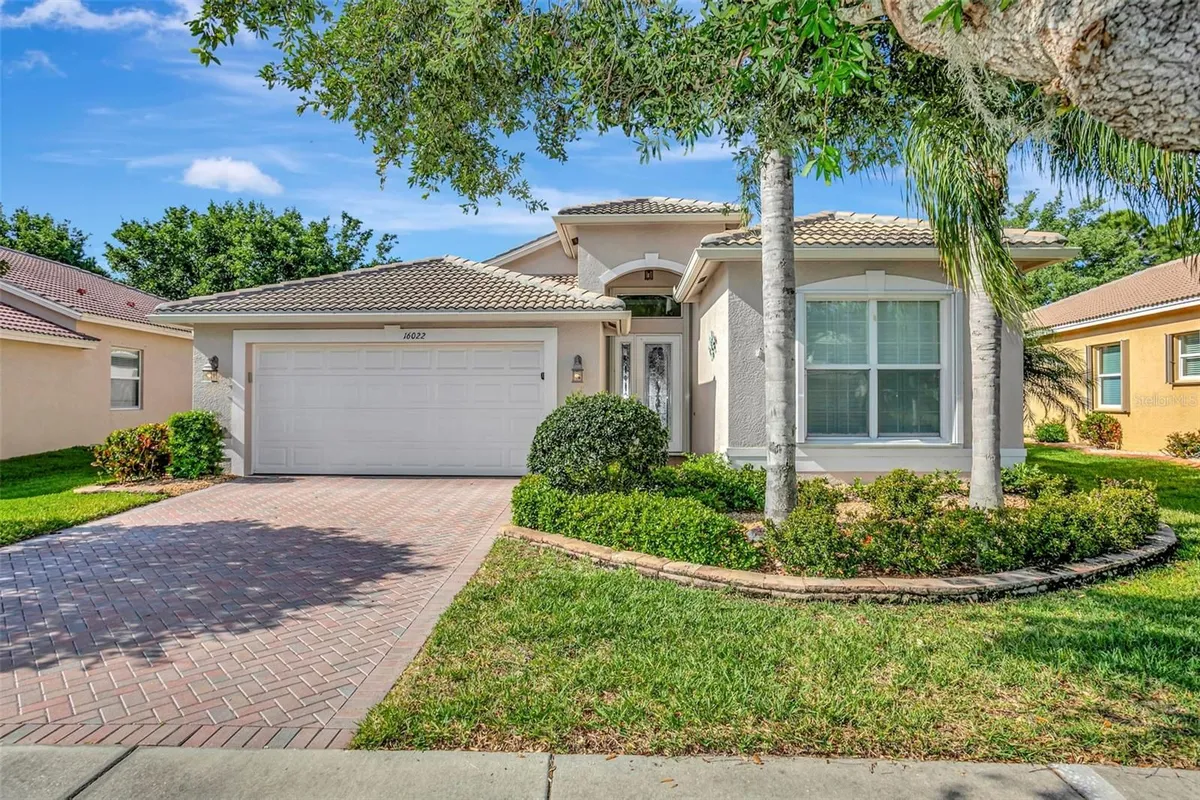 Property Slideshow image 1 of 50 | 16022 golden lakes dr, Wimauma, FL, 33598