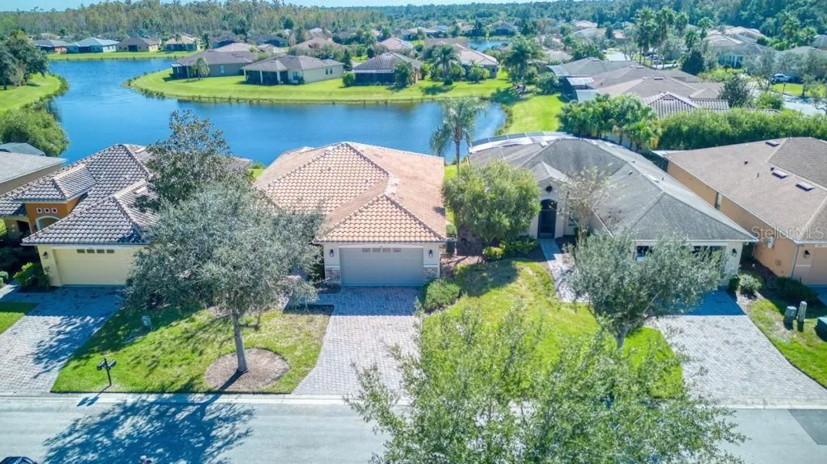 Property Slideshow image 1 of 34 | 307 monterey st, Poinciana, FL, 34759