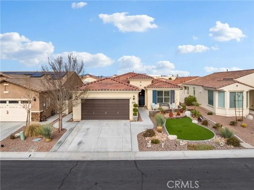 Property Slideshow image 1 of 38 | 18920 lasso st, Apple Valley, CA, 92308