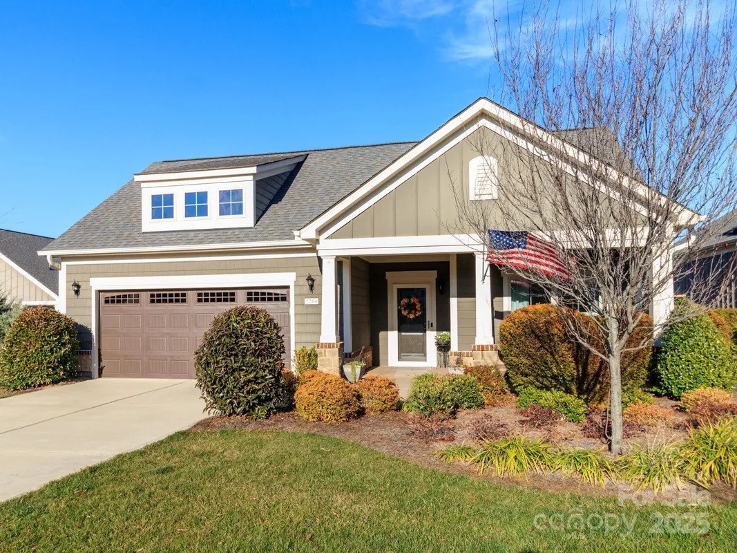 Property Slideshow image 1 of 37 | 2206 lincolnshire ln, Waxhaw, NC, 28173