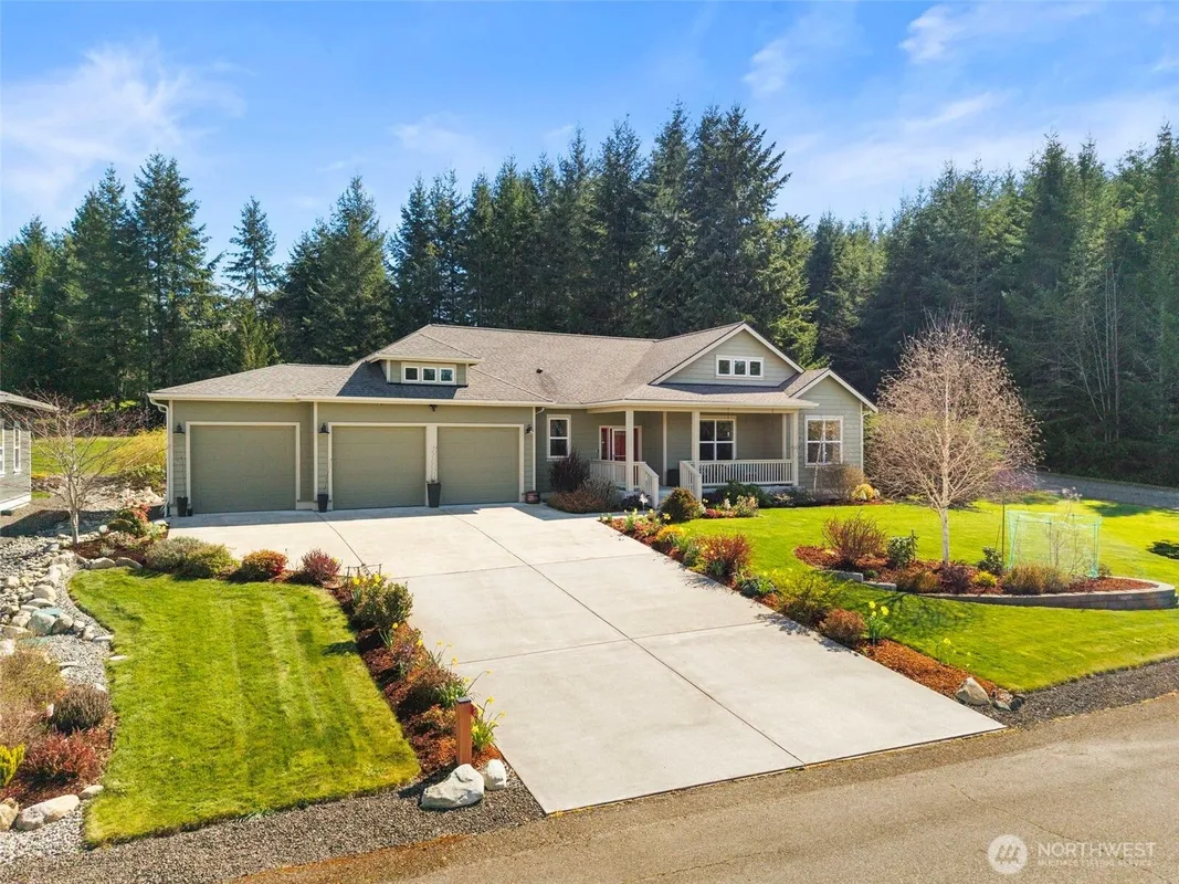 Property Slideshow image 1 of 40 | 24 pelton ct, Port Ludlow, WA, 98365