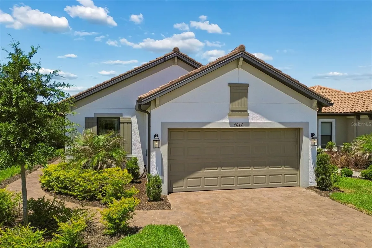 Property Slideshow image 1 of 100 | 4647 garofalo rd, Wesley Chapel, FL, 33543