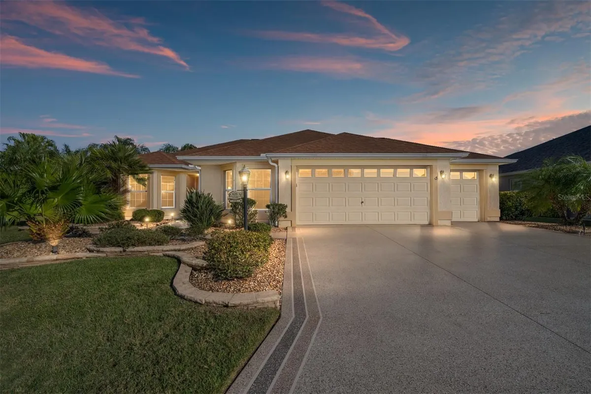Property Slideshow image 1 of 62 | 626 arcola ct, The Villages, FL, 32162