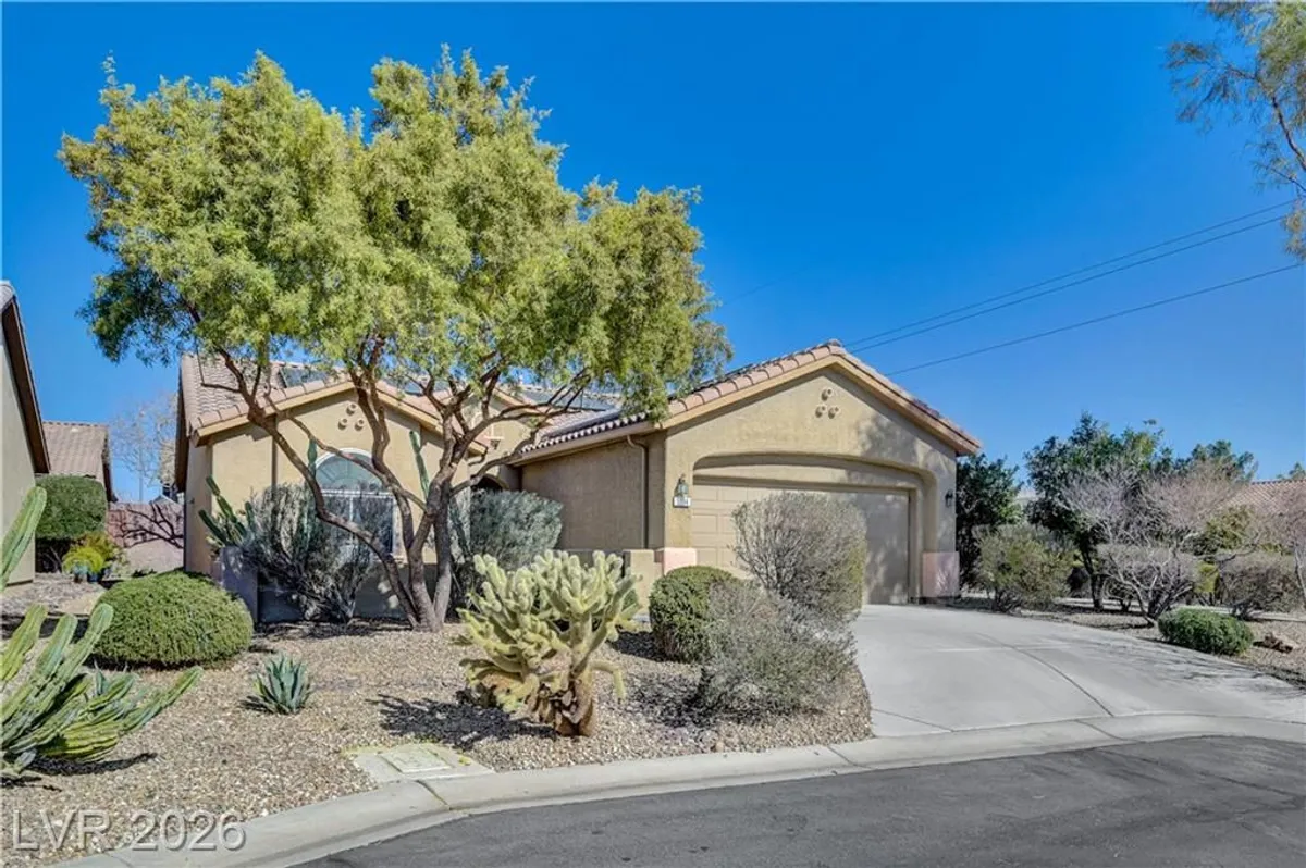 Property Slideshow image 1 of 31 | 5994 crossfield ave, Las Vegas, NV, 89122