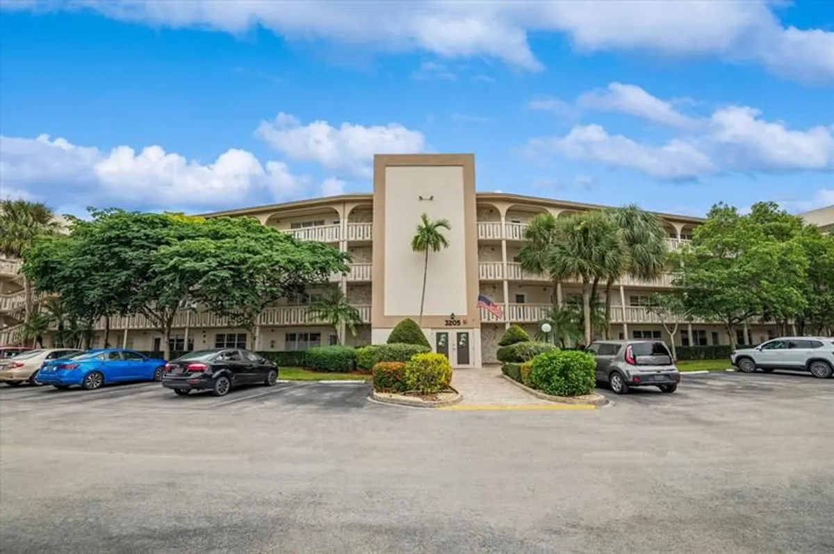 Property Slideshow image 1 of 18 | 3205 portofino pt f3, Coconut Creek, FL, 33066