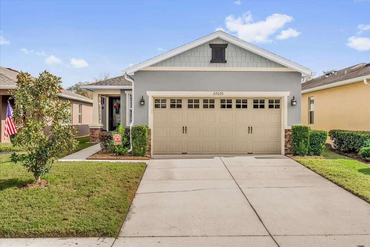 Property Slideshow image 1 of 30 | 22020 belgian ct, Mount Dora, FL, 32757