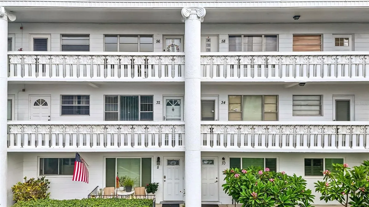 Property Slideshow image 1 of 83 | 2454 australia way 32, Clearwater, FL, 33763