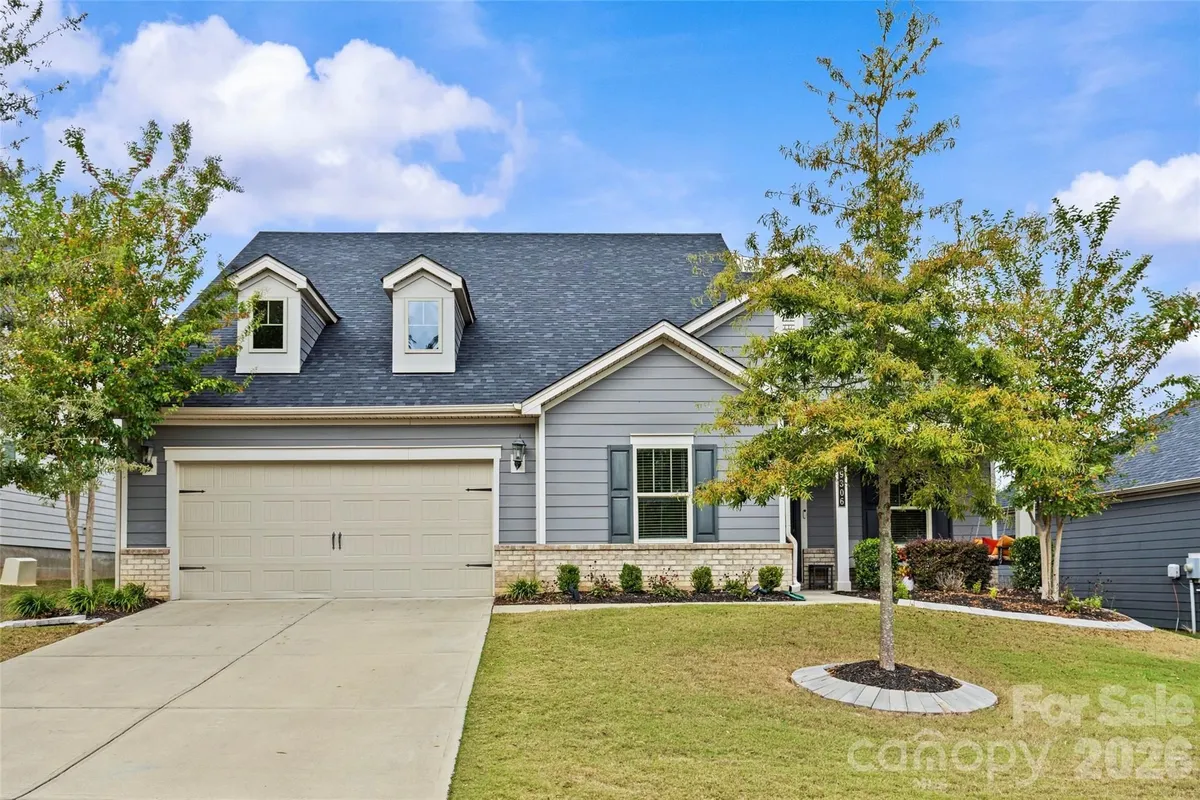 Property Slideshow image 1 of 41 | 9306 dufaux dr, Charlotte, NC, 28278