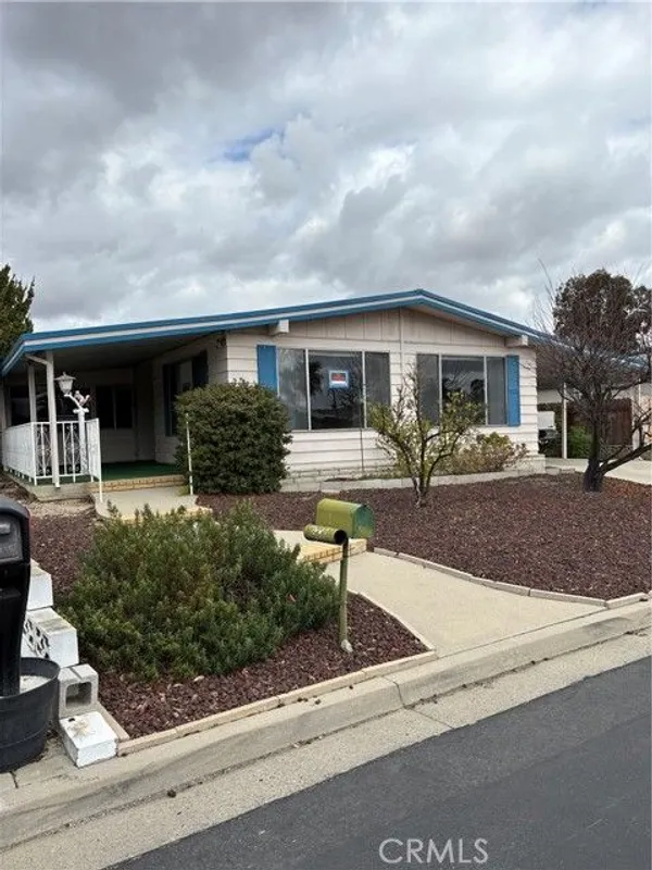 Property Slideshow image 1 of 23 | 38676 via taffia, Murrieta, CA, 92563