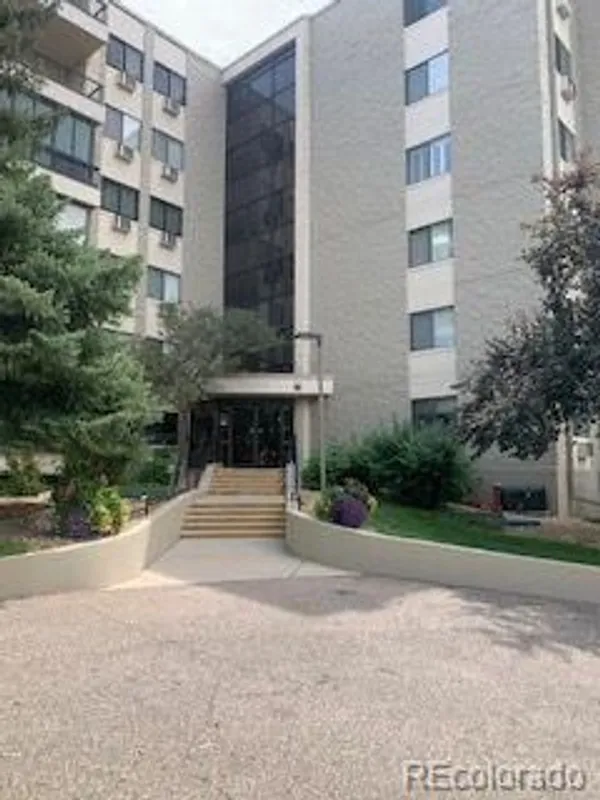 Property Slideshow image 1 of 8 | 13800 e marina dr 112, Aurora, CO, 80014