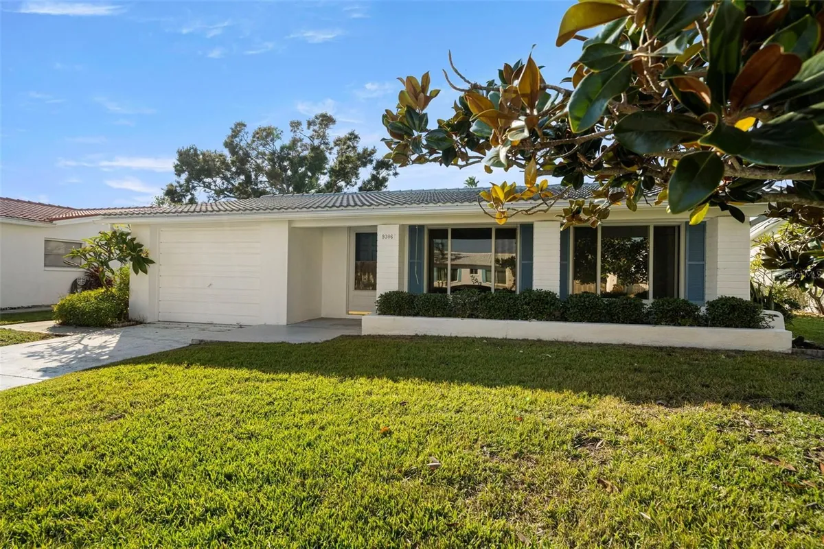 Property Slideshow image 1 of 36 | 9306 42nd st, Pinellas Park, FL, 33782